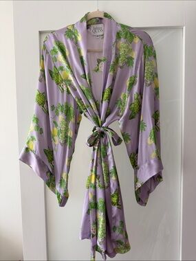 Helena Quinn PURE SILK Robe
